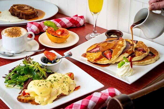 Discover Restaurants With Live Music in Alexandria VA Tonight