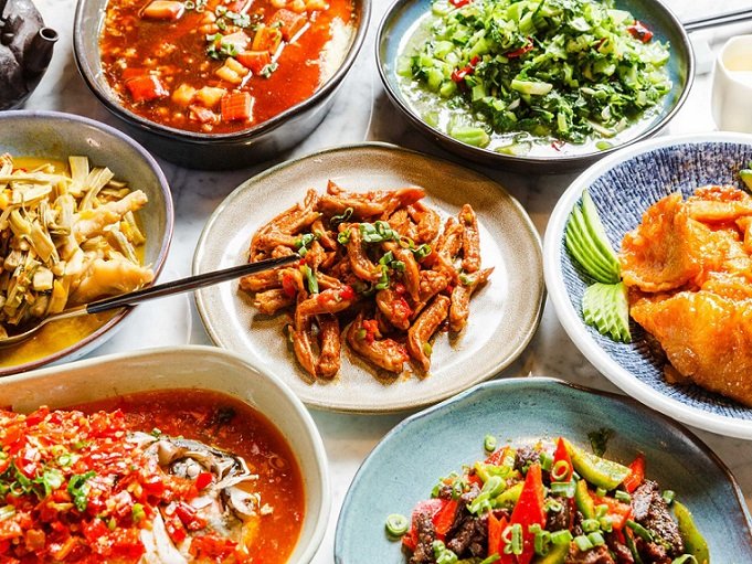 Top Cuisines & Ethnic Eateries Shaping Americas Culinary Landscape